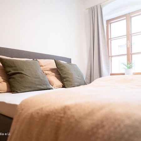 Ferienwohnung Somnia - Altstadt Gmunden Exteriör bild